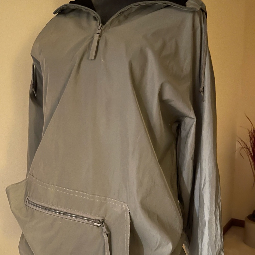 Zine reflective quarter zip hooded pullover.